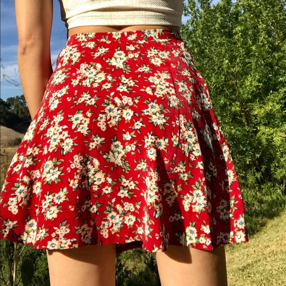 Red Floral Print High Waisted Skater Skirt, Small - Picture 3 of 4
